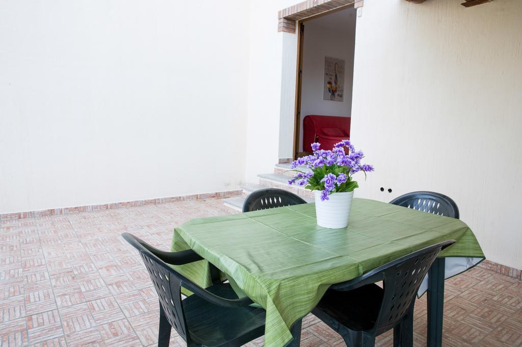 Appartamenti Torre Di Bari Bari Sardo Extérieur photo