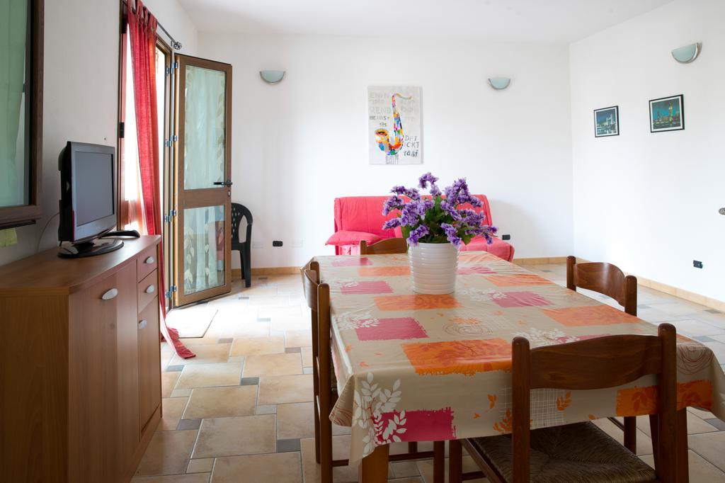 Appartamenti Torre Di Bari Bari Sardo Extérieur photo