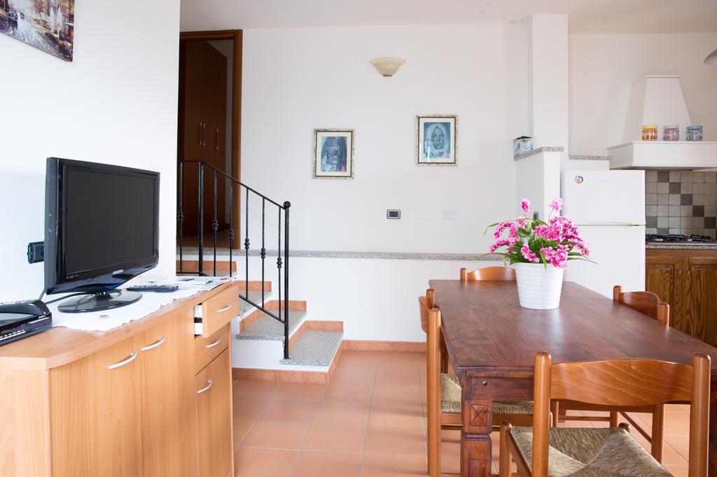 Appartamenti Torre Di Bari Bari Sardo Extérieur photo