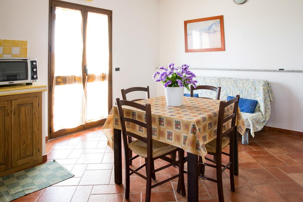 Appartamenti Torre Di Bari Bari Sardo Extérieur photo